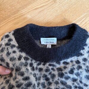 And other stories - Alpaca wool blend leopard sweater - Size Small